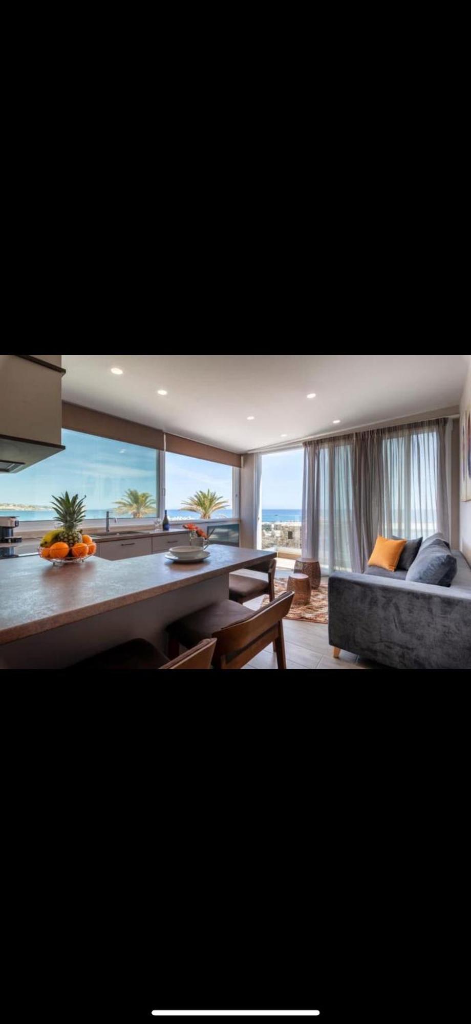 Big Blue Suites 2 依拉佩特拉 外观 照片